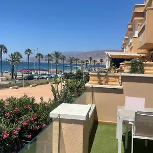 3 En Primera Línea De Playa Con Terraza Y Vistas Al Mar Apartamento Almería